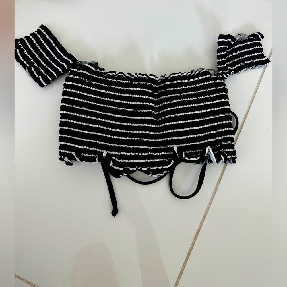 black and white stripped bikini top with sleeves
